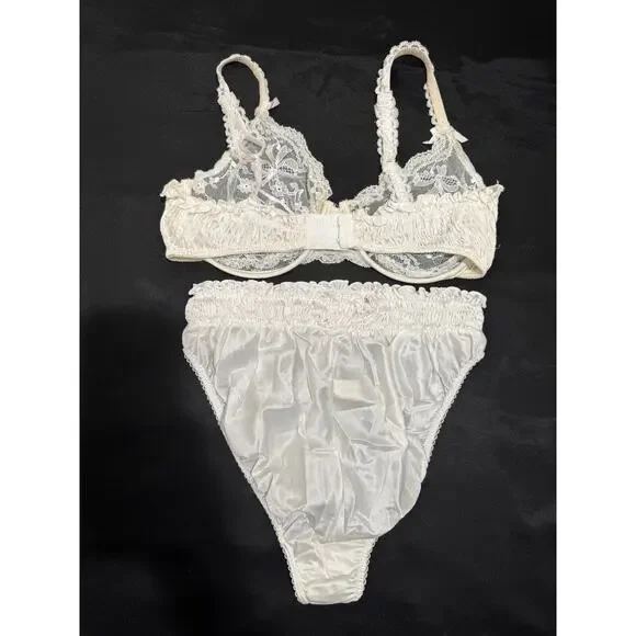Vintage 90s Victoria's Secret Second Skin High Cut Brief Panties L Bra 36C White - Picture 2 of 15